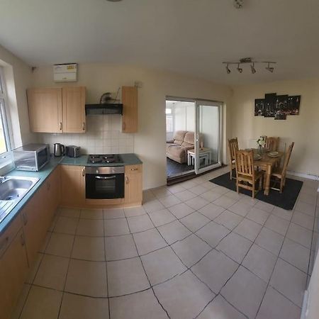 4 Bed Family Home With Secure Parking. Warwick Uni Coventry Exteriér fotografie